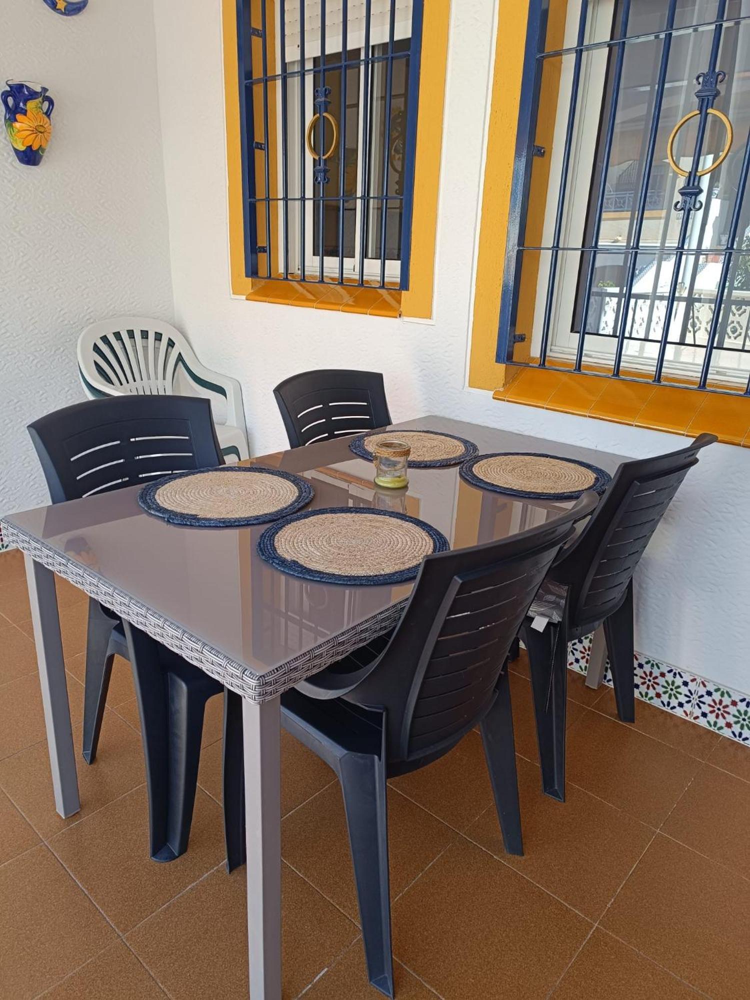 Alhambra Apartments 그란 알라칸트 외부 사진
